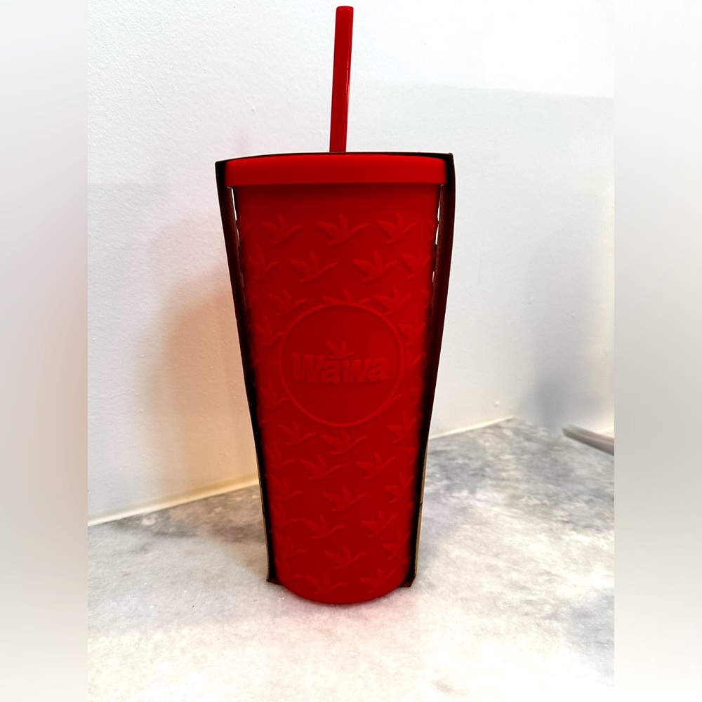 WAWA Limited Edition GOOSE GRIP & Brand New WAWA 22oz Tumbler - Red